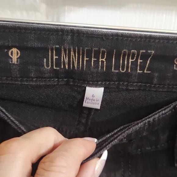 Jennifer Lopez black denim jeans - Picture 2 of 5